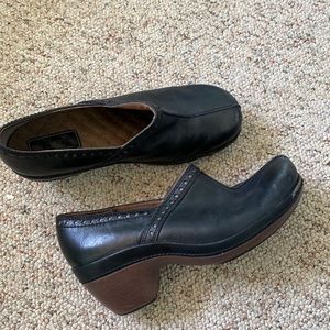 Indigo brand leather clogs